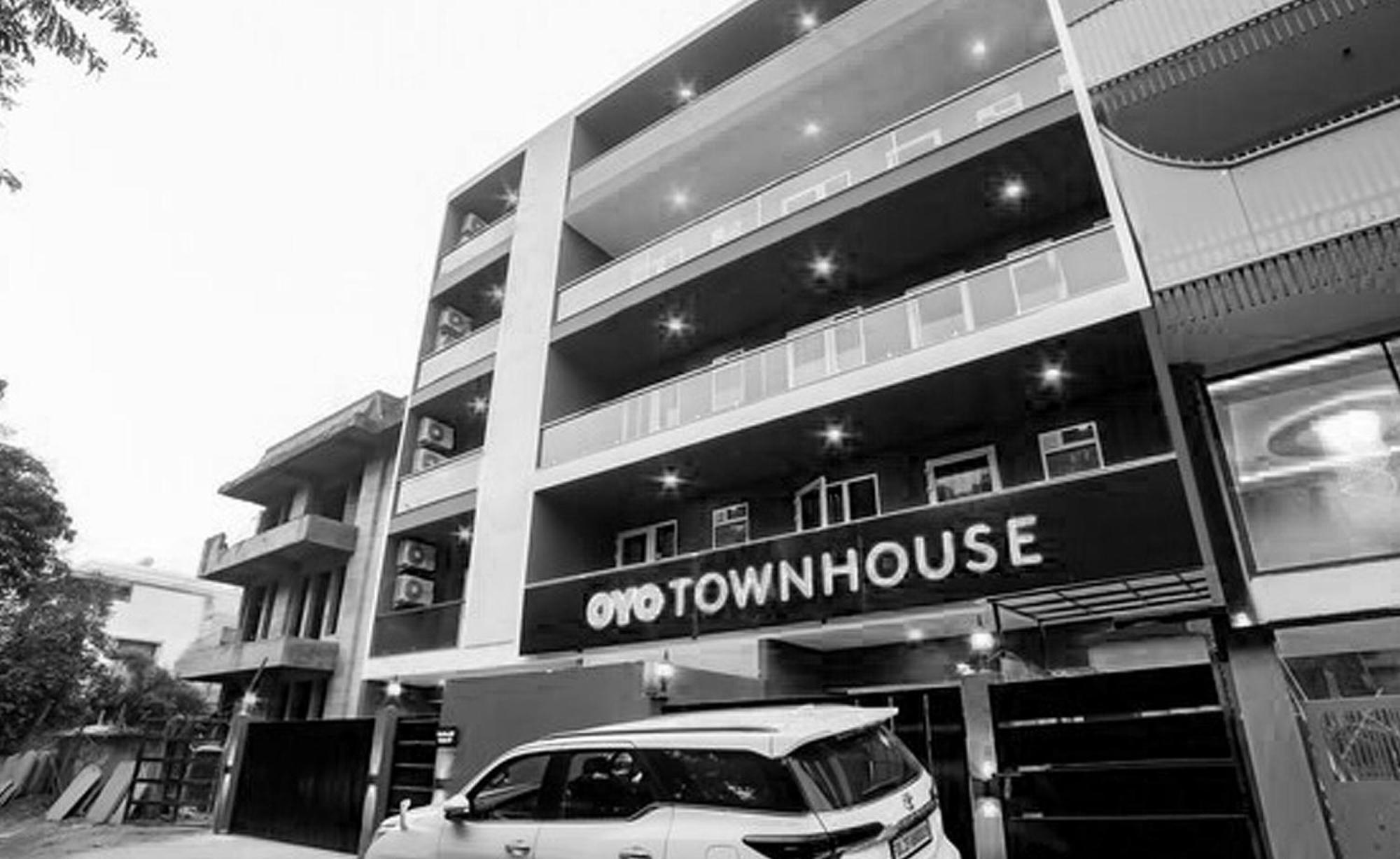 ホテル Super Townhouse Near Appu Ghar グルガウン エクステリア 写真