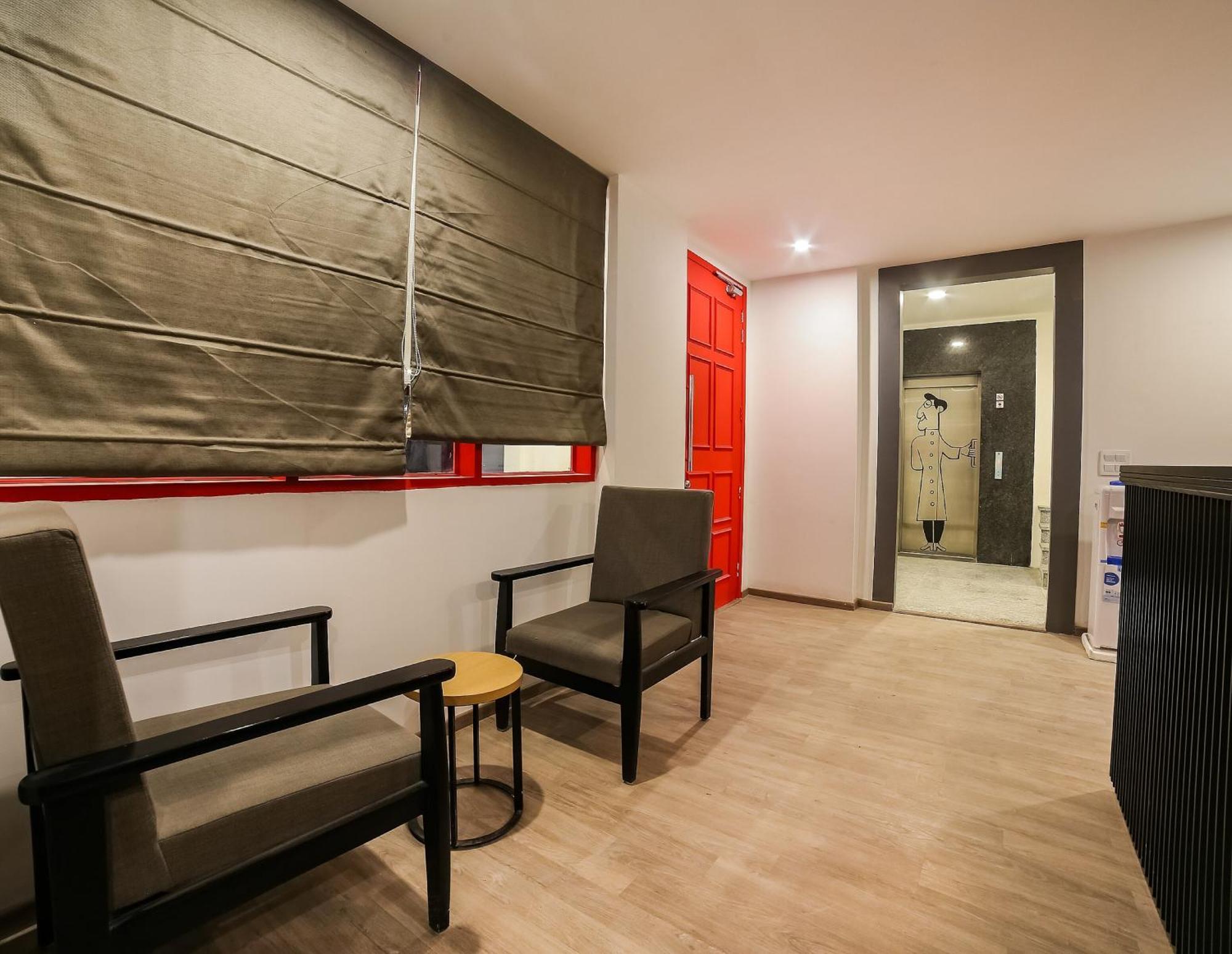ホテル Super Townhouse Near Appu Ghar グルガウン エクステリア 写真